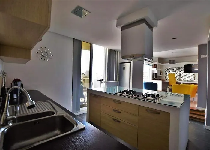 Riviera Penthouse Apartament *