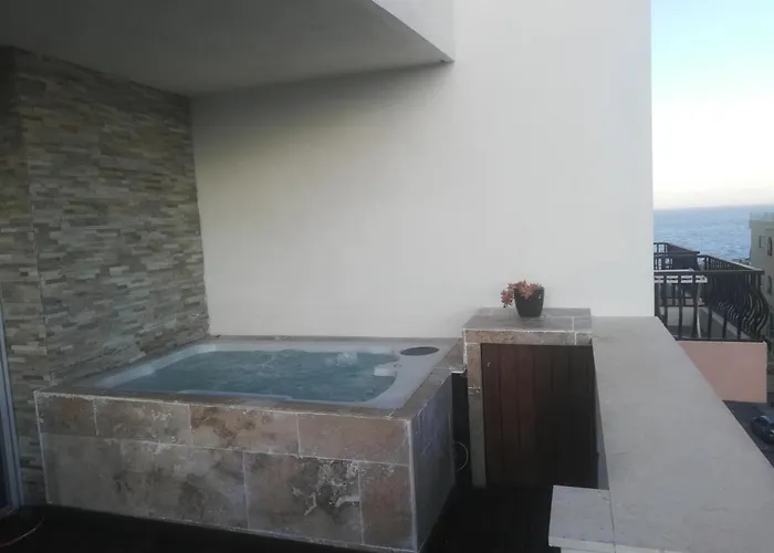 Riviera Penthouse Lejlighed *